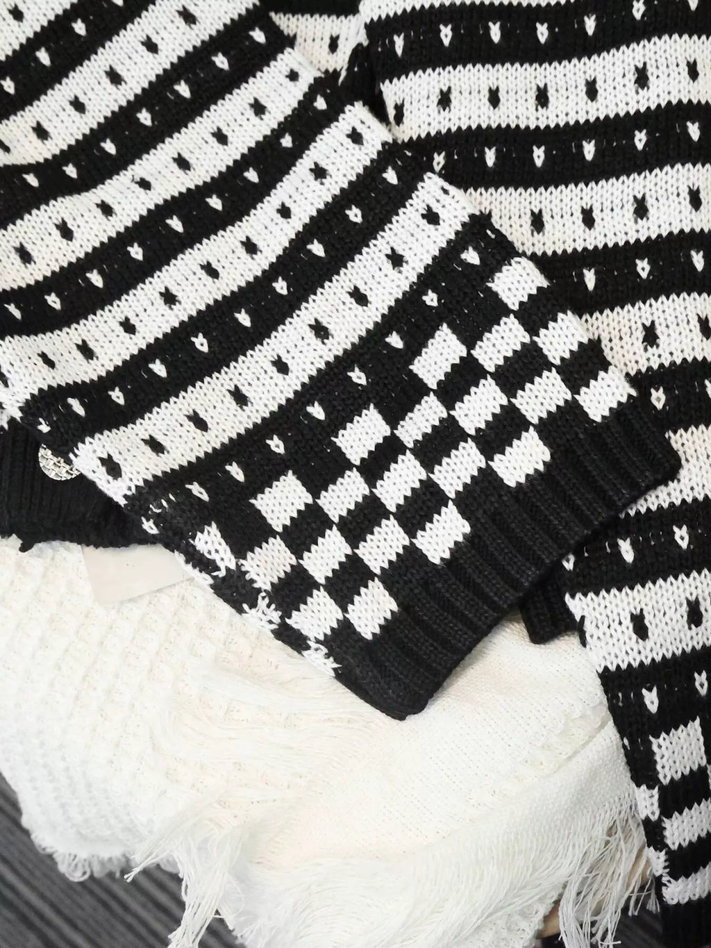 7da59b417ba947ccb7788632c3a51191-Max-Origin